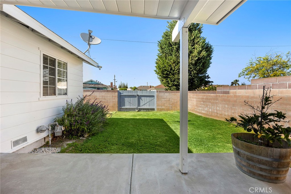 208 N Bel Air Street