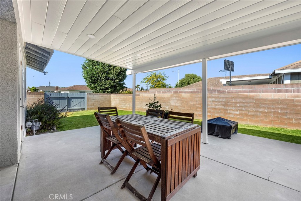 208 N Bel Air Street