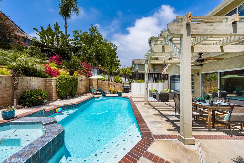 6365 Tiburon Terrace