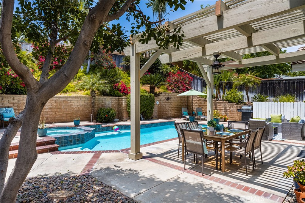 6365 Tiburon Terrace