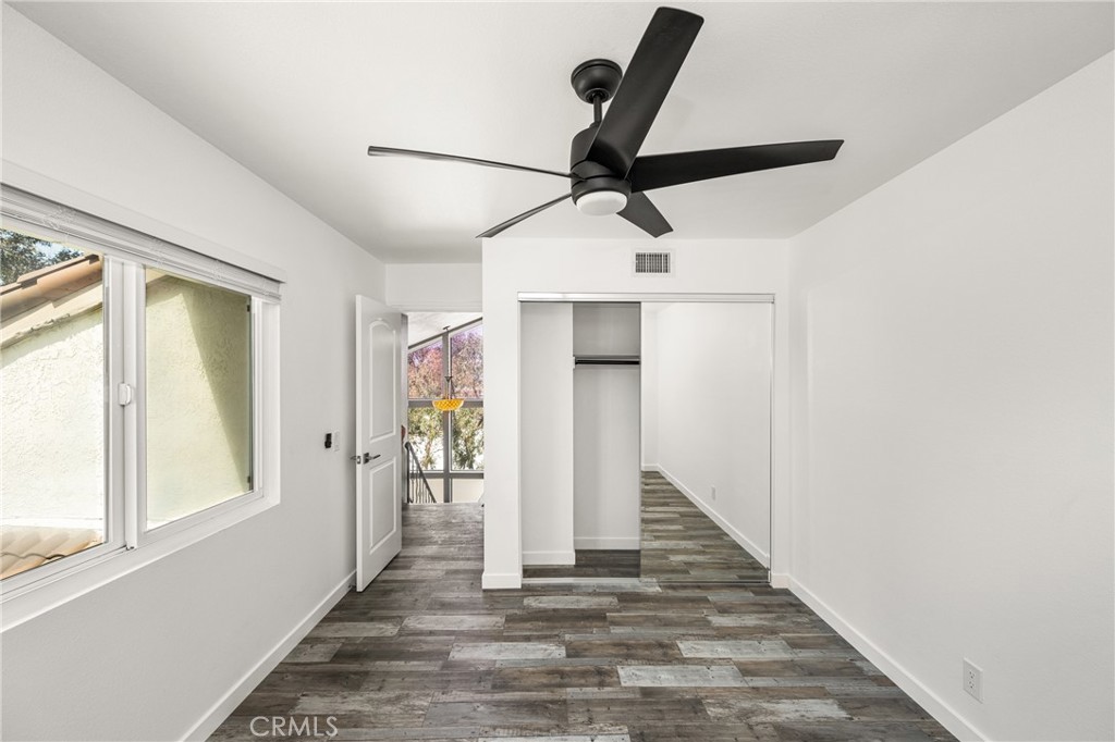 5554 E Vista Del Rio