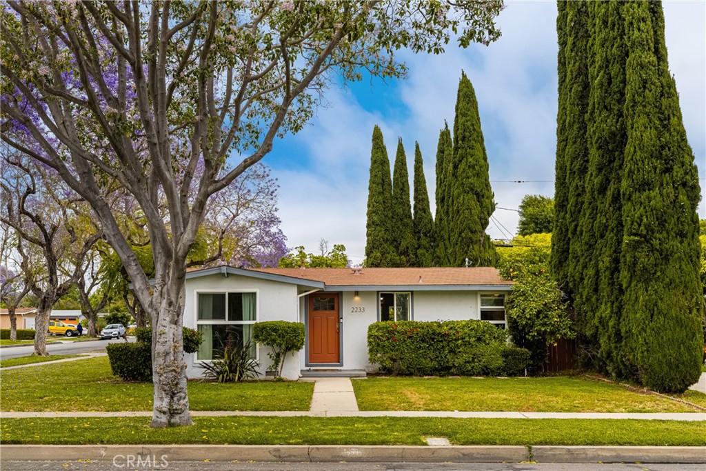 2233 N Spruce Street