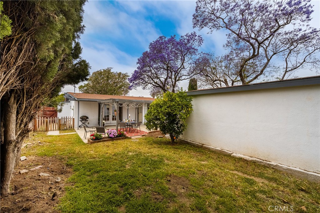 2233 N Spruce Street