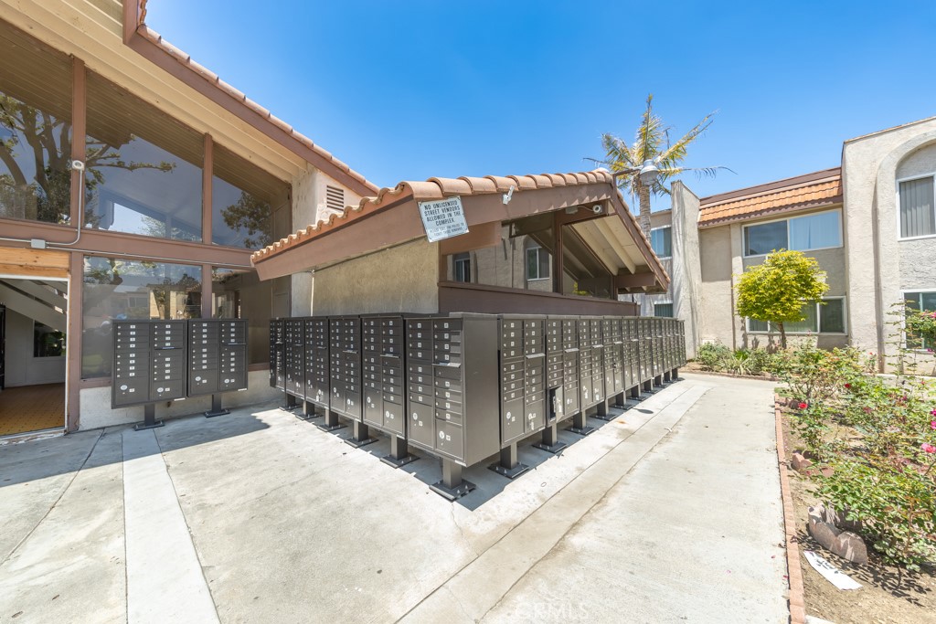 212 S S. Kraemer Blvd#702 702