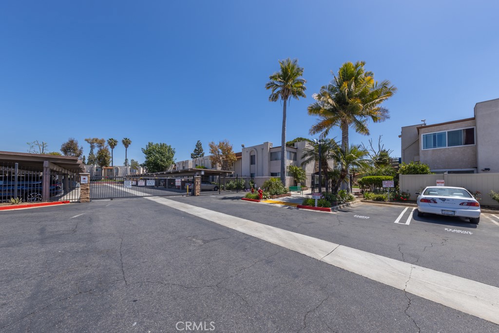 212 S S. Kraemer Blvd#702 702