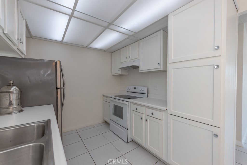 212 S S. Kraemer Blvd#702 702