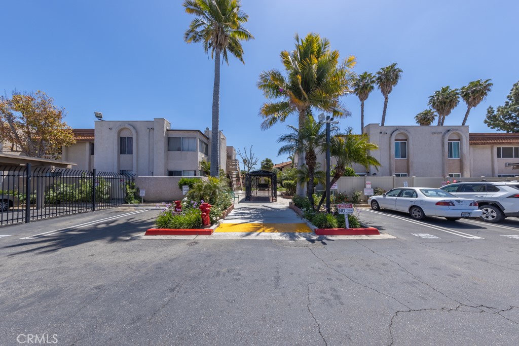 212 S S. Kraemer Blvd#702 702