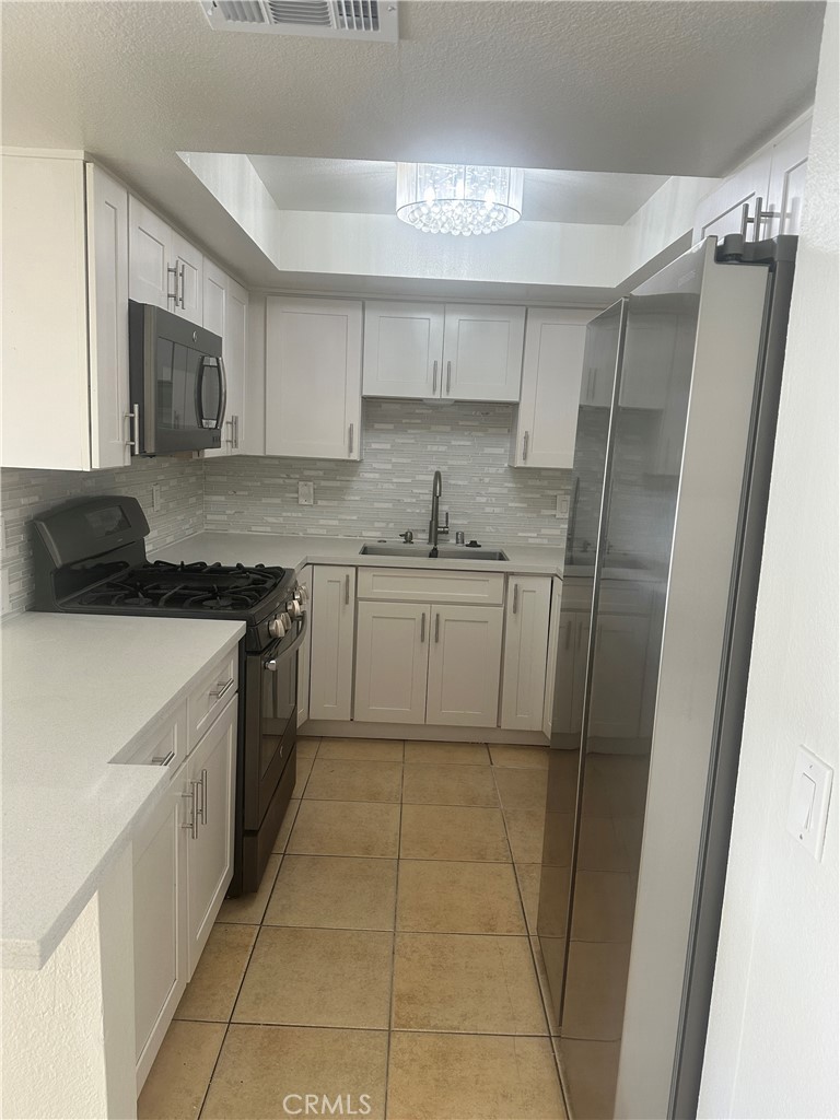 380 W wilson Street F103