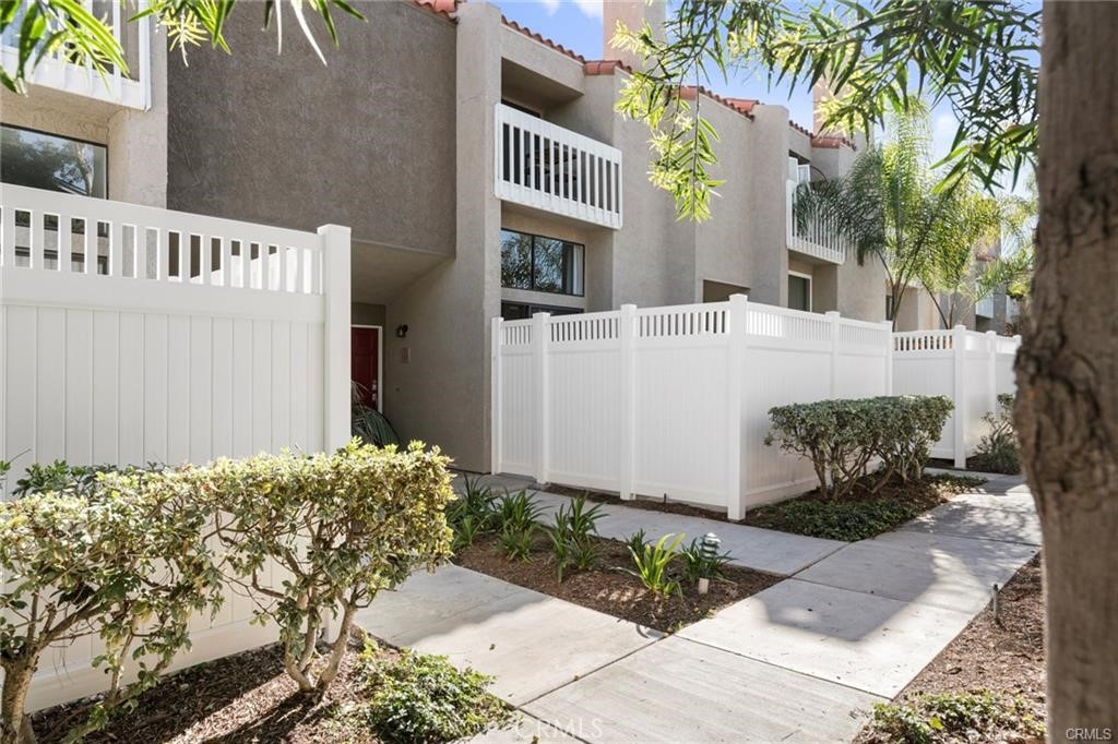 380 W wilson Street F103