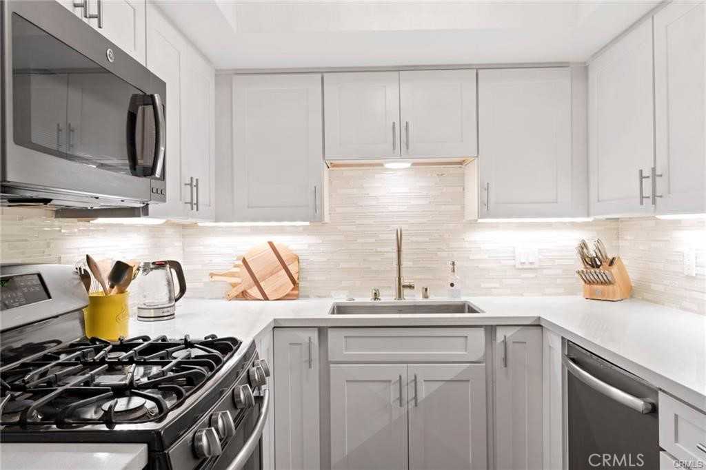 380 W wilson Street F103