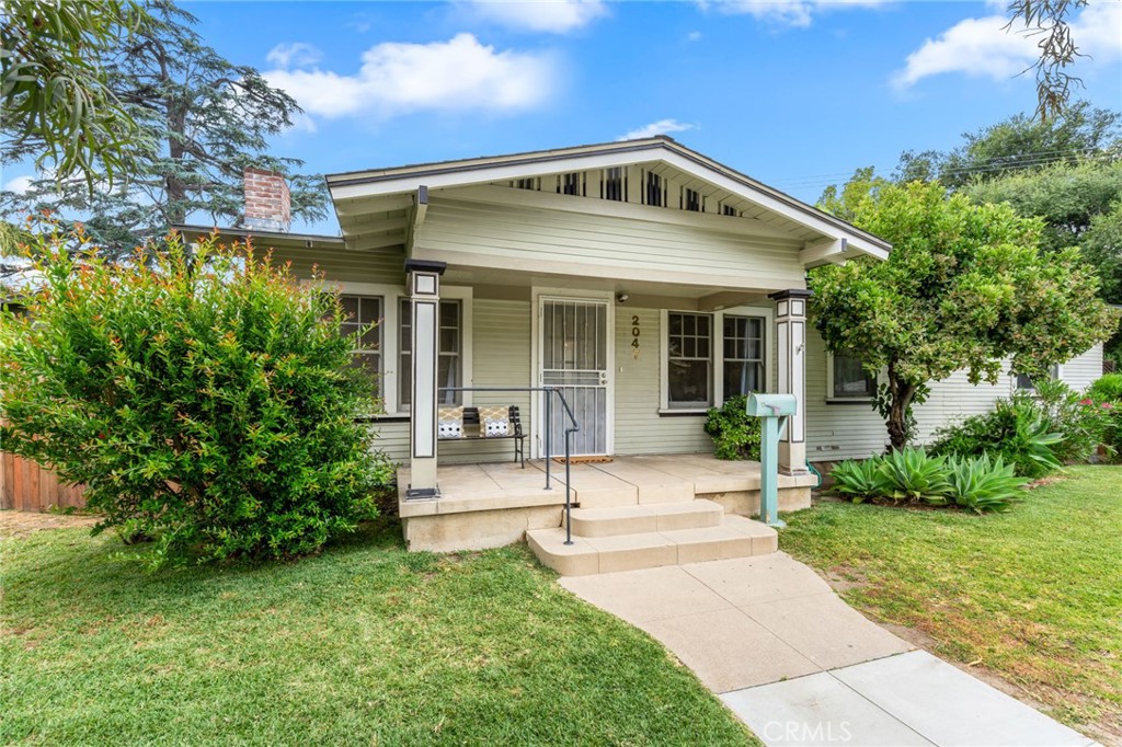 2047 Delrosa Drive