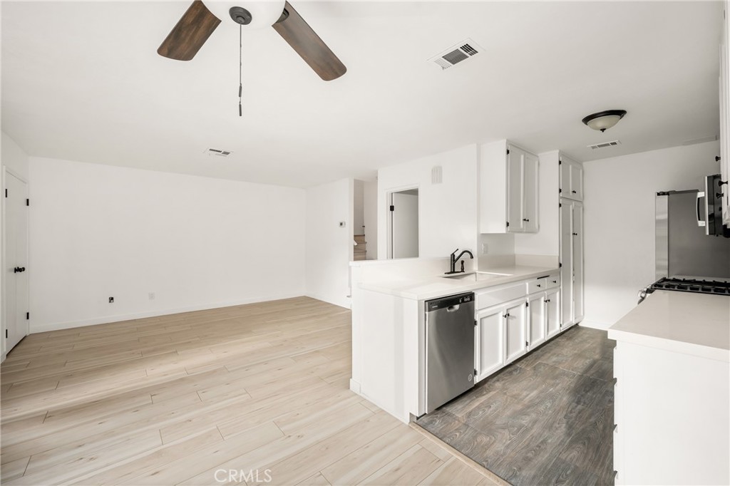 605 W Dunton Avenue 15