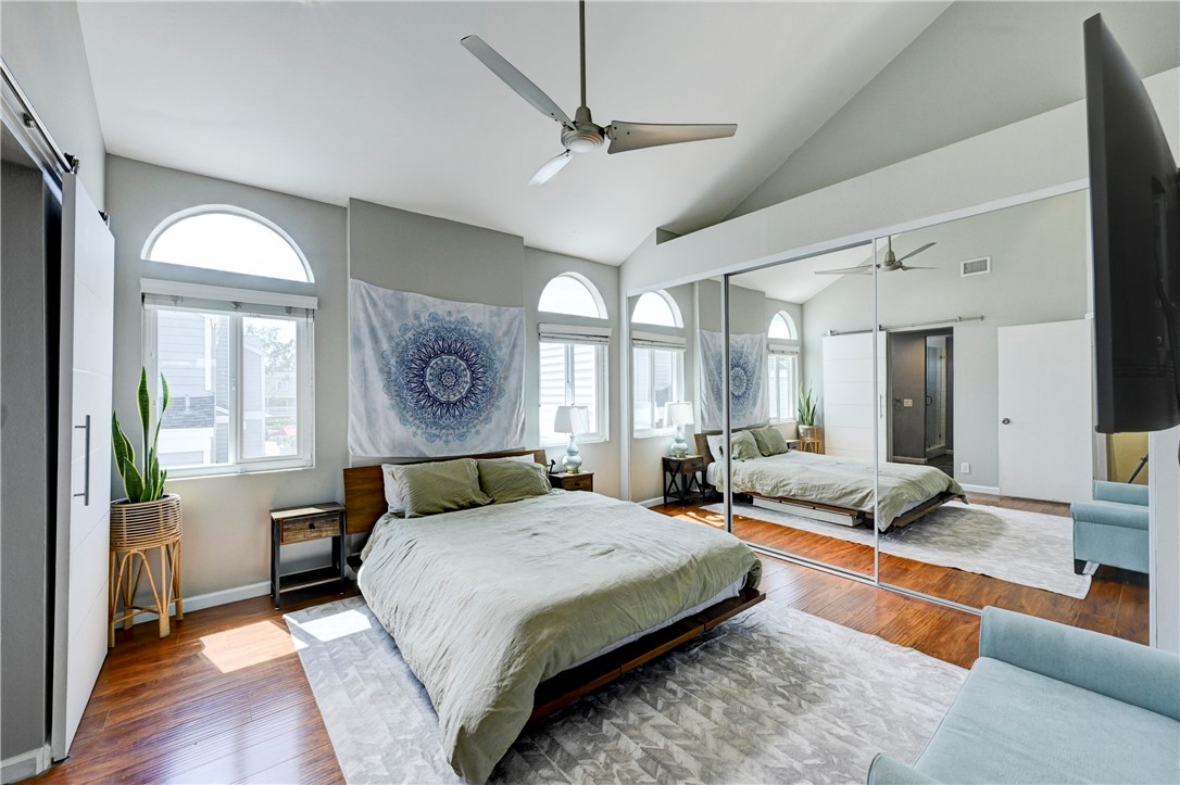 260 Victoria Street 5