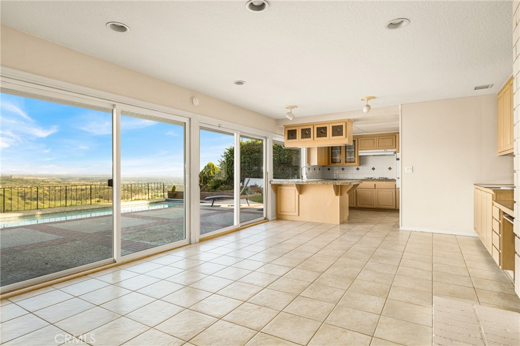 10655 Equestrian Drive