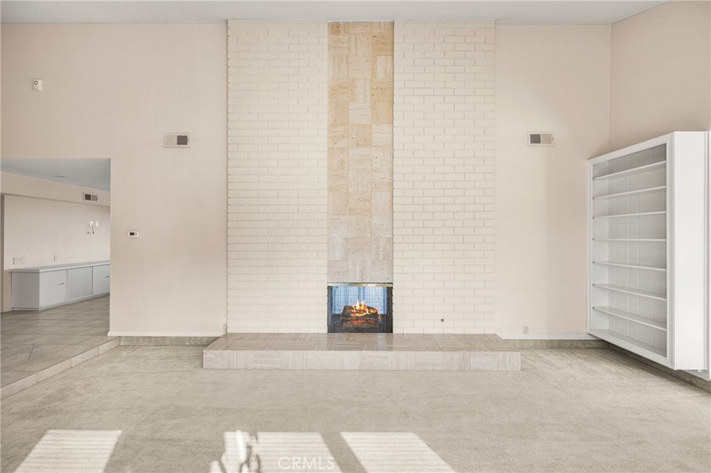 10655 Equestrian Drive