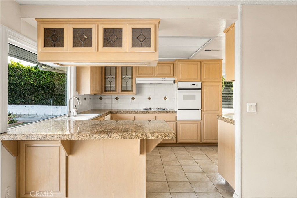 10655 Equestrian Drive