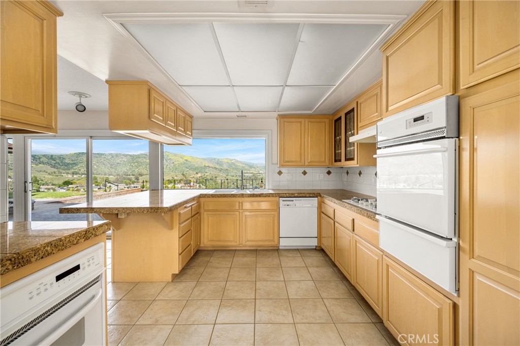 10655 Equestrian Drive