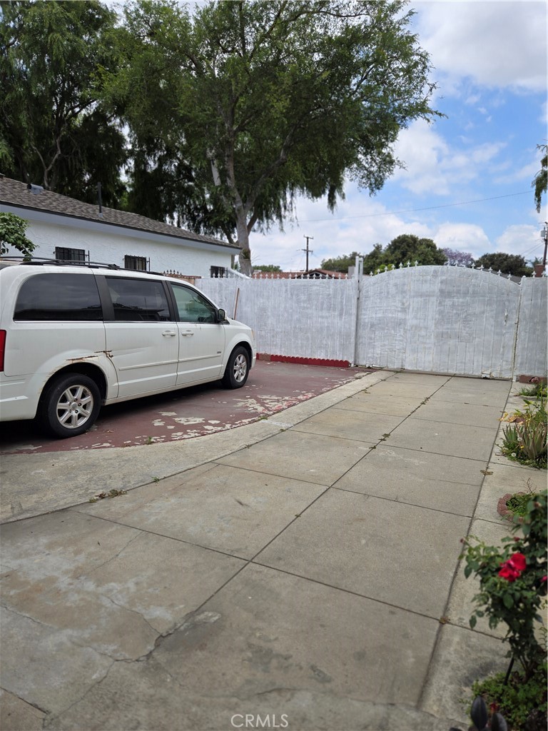 6834 Mayflower Avenue