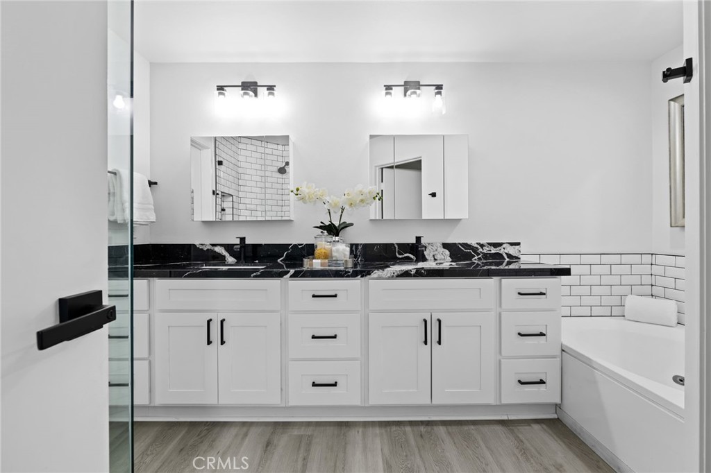 1310 E Ocean Boulevard 1403