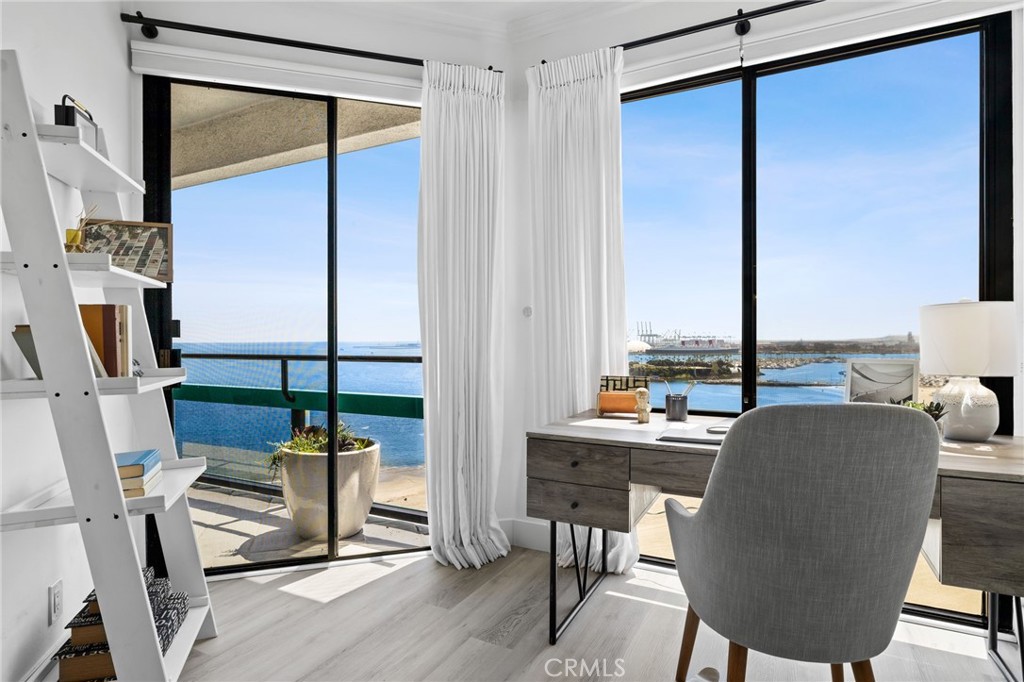 1310 E Ocean Boulevard 1403