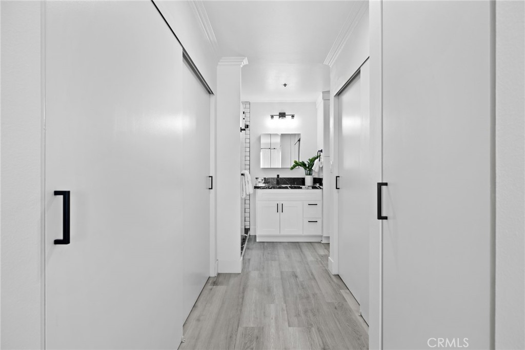 1310 E Ocean Boulevard 1403