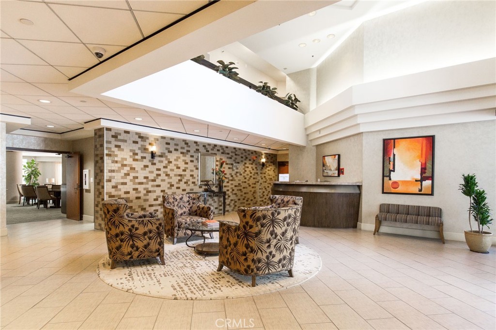 1310 E Ocean Boulevard 1403