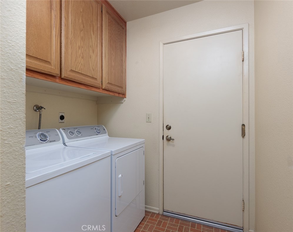 6305 E Mabury Avenue