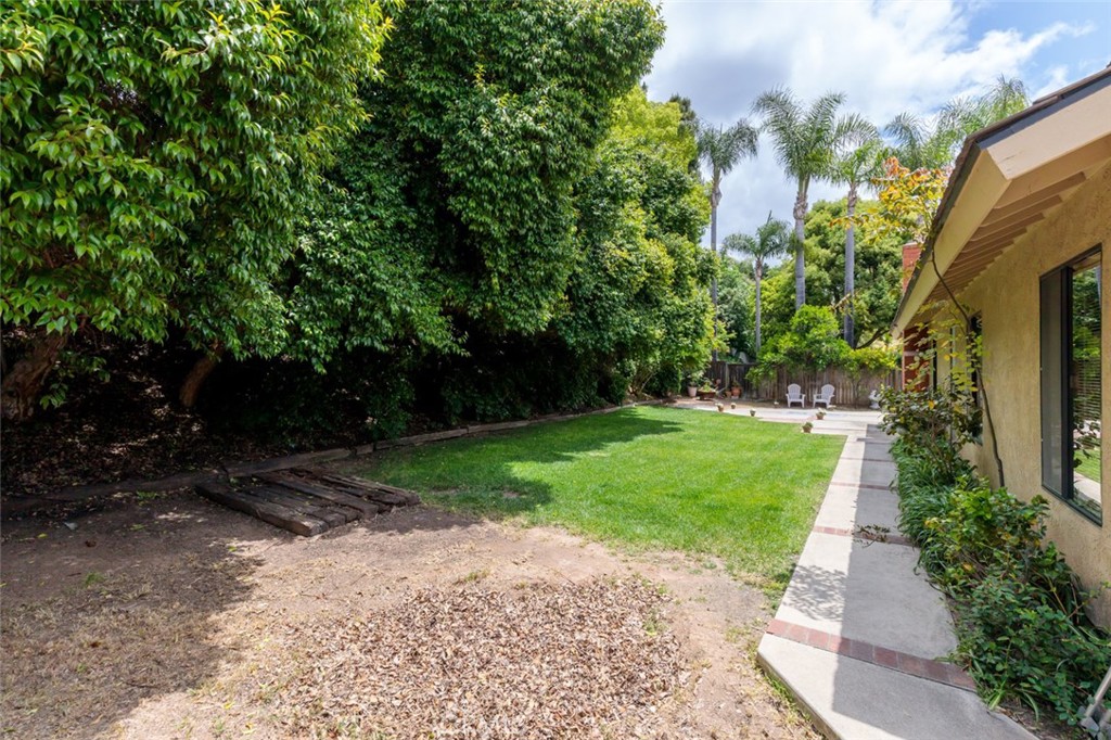 6305 E Mabury Avenue