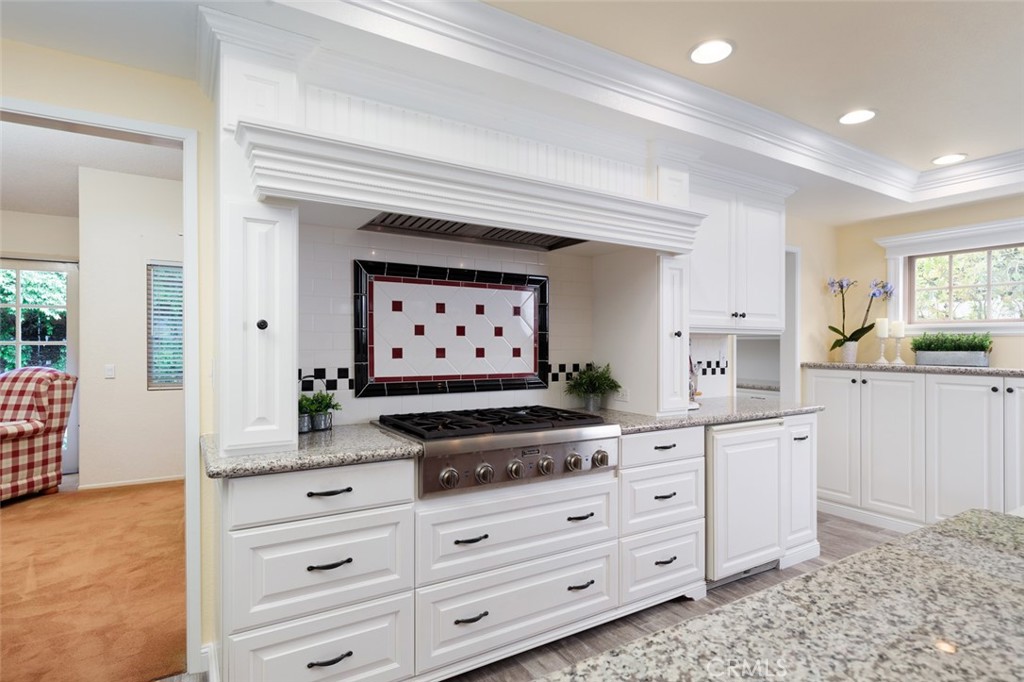 6305 E Mabury Avenue