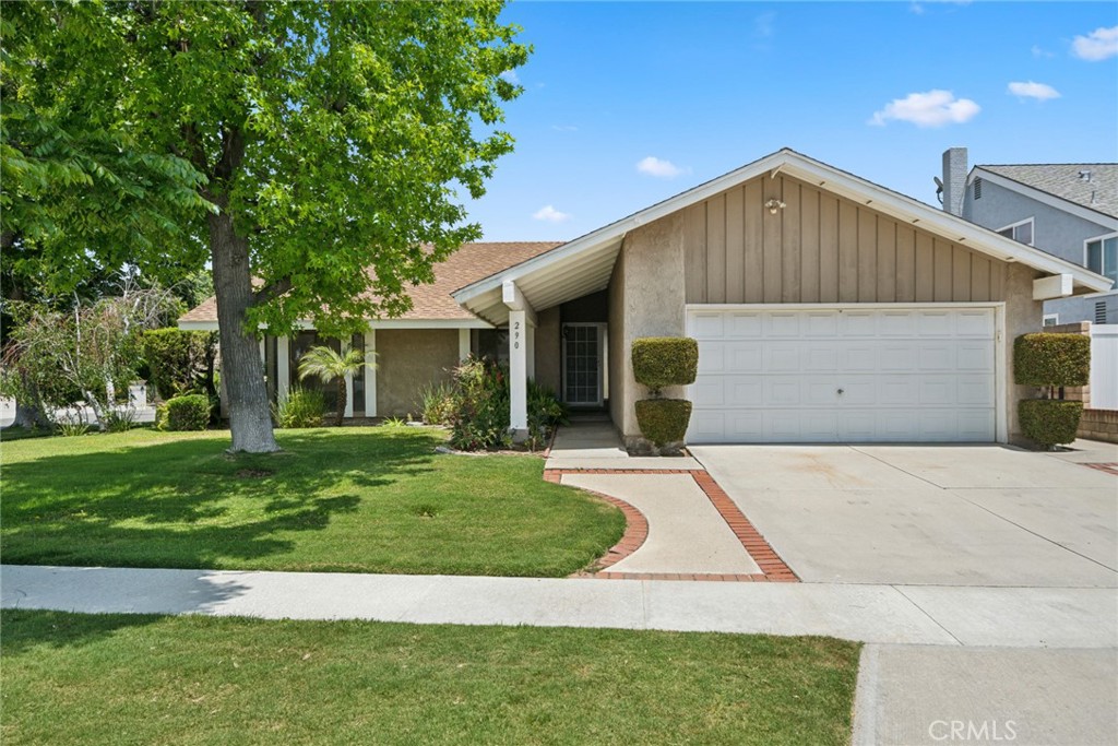 290 N Avenida Segovia