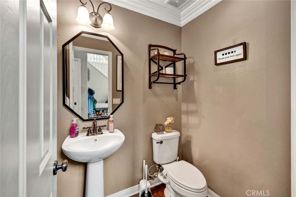 7925 E Cheshire Road