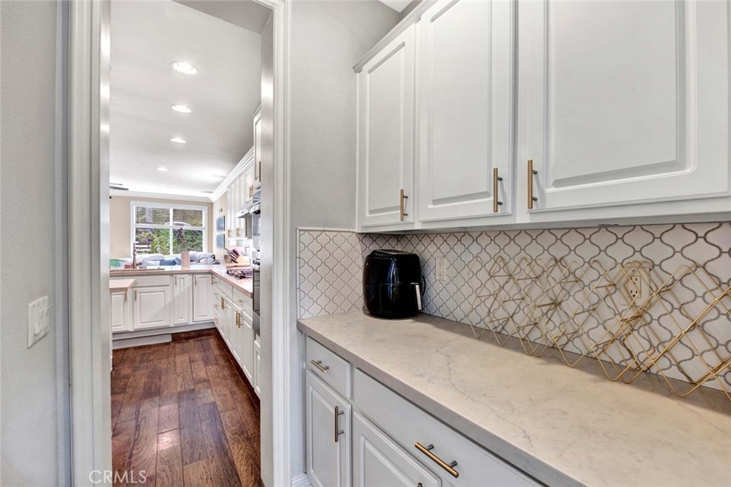 7925 E Cheshire Road