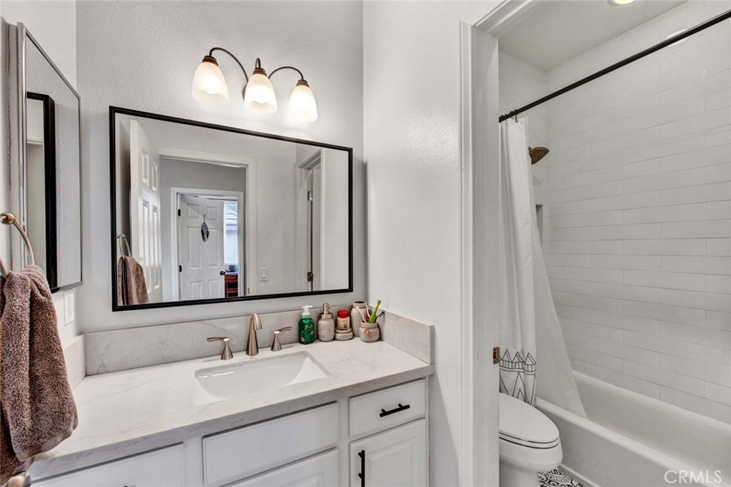 7925 E Cheshire Road