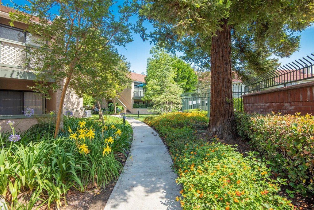 3521 W Greentree Circle A (113)