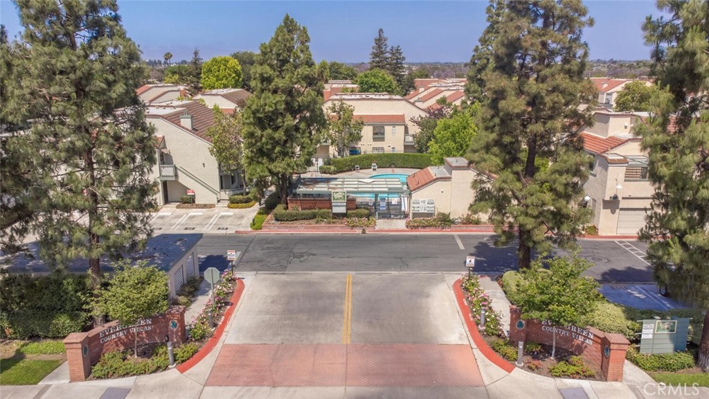 3521 W Greentree Circle A (113)