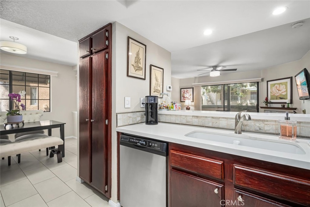 3521 W Greentree Circle A (113)