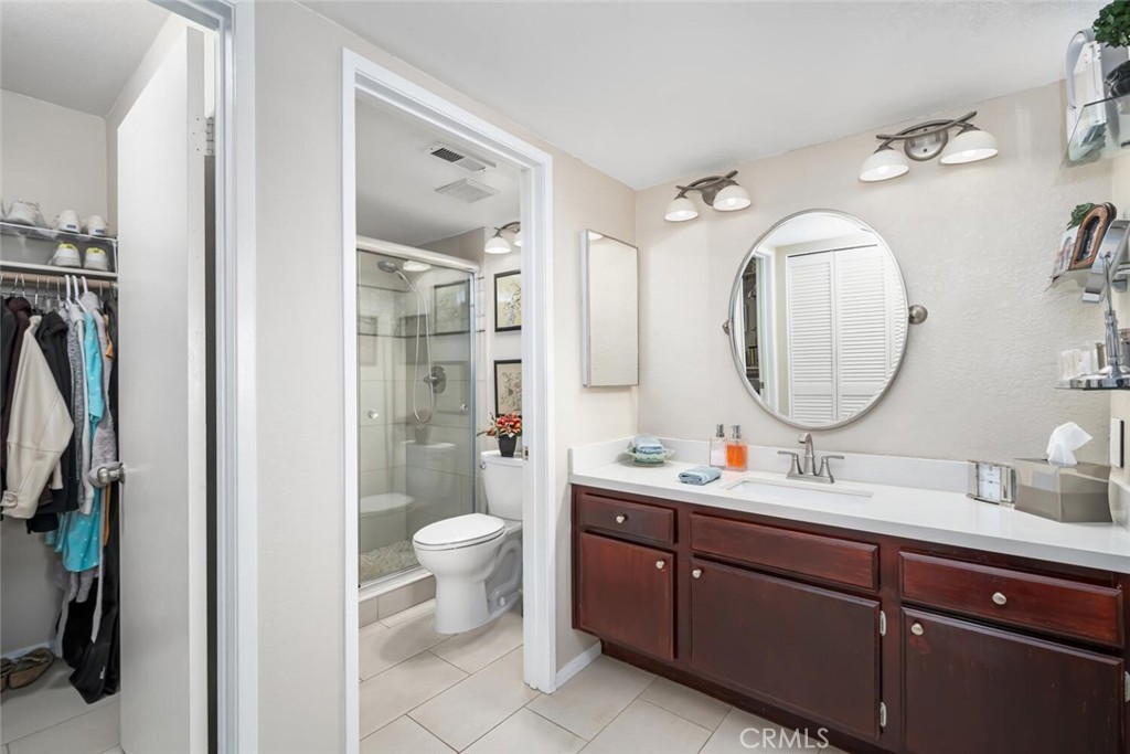 3521 W Greentree Circle A (113)