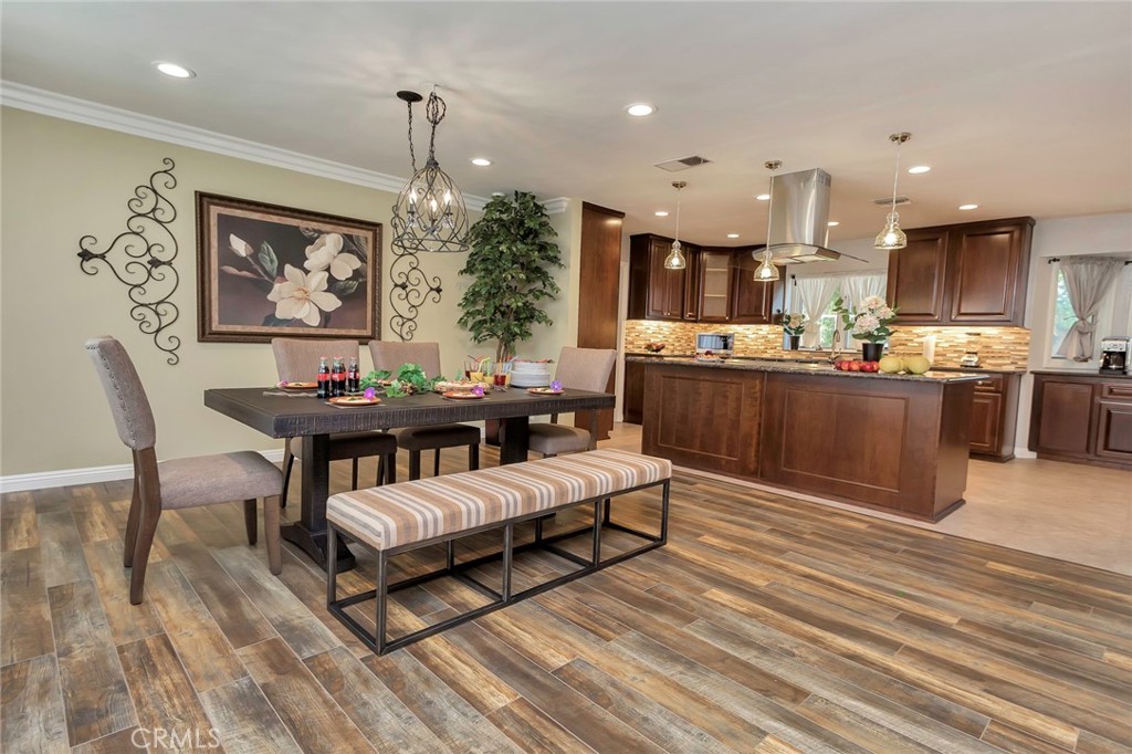 1640 W Cerritos Avenue