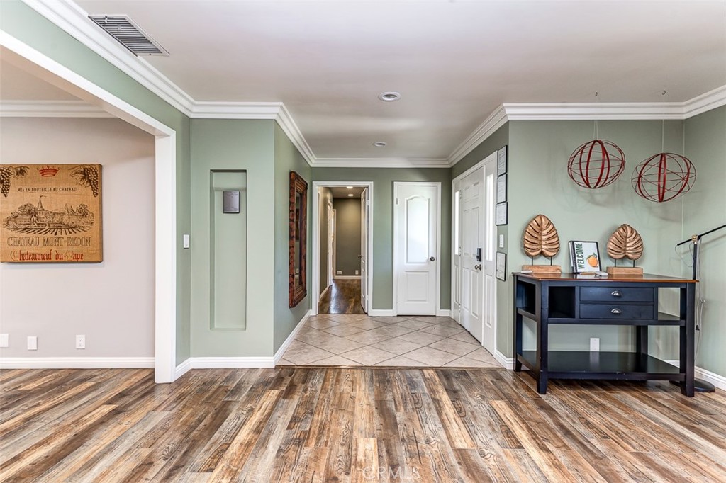 1640 W Cerritos Avenue