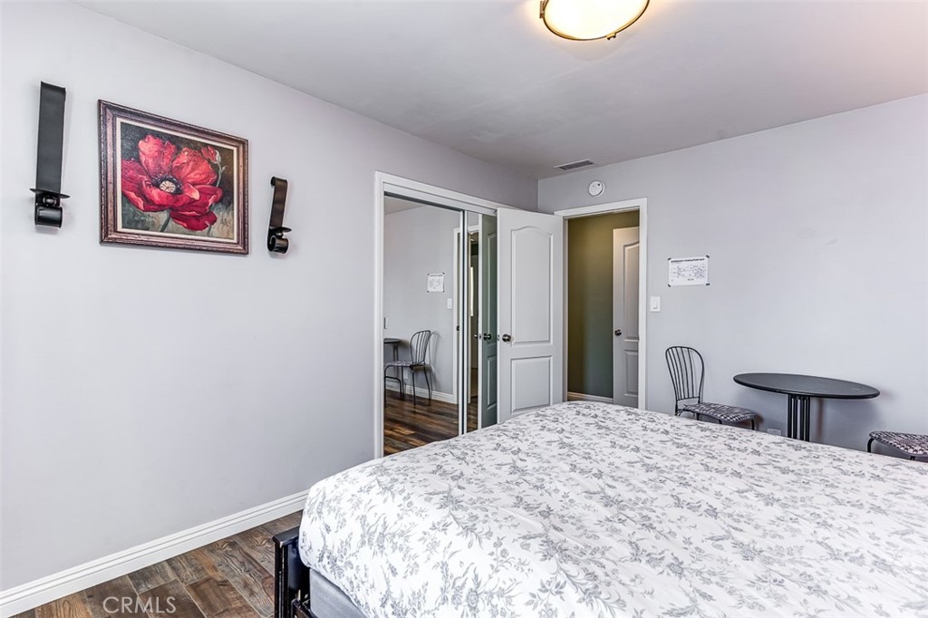 1640 W Cerritos Avenue