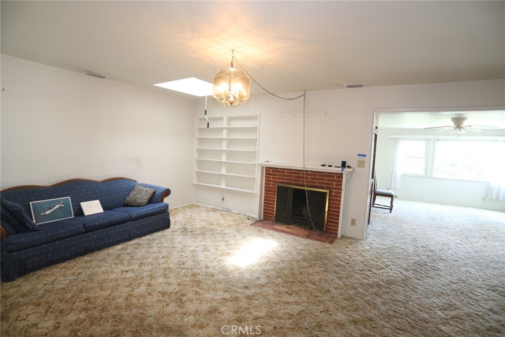 904 East Union Avenue