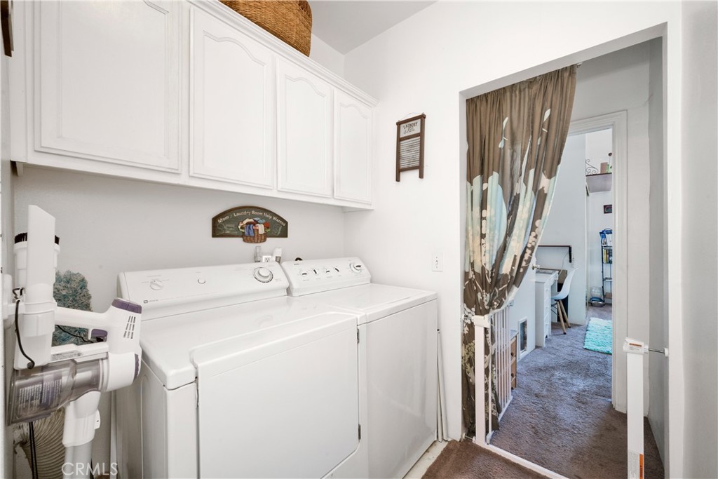 2827 E Spaulding Street