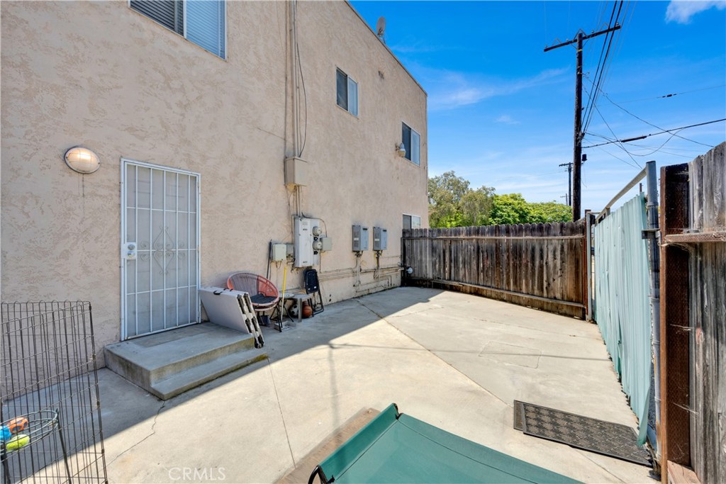 2827 E Spaulding Street