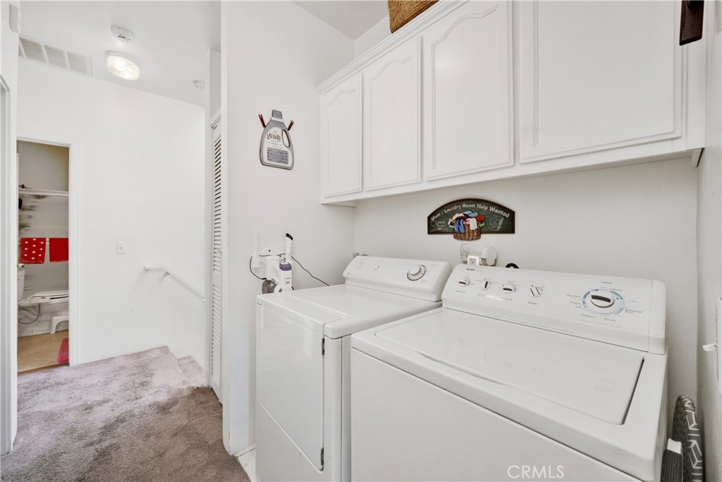 2827 E Spaulding Street