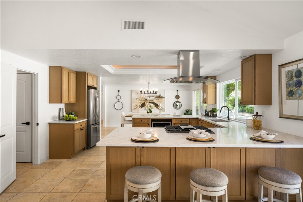 384 S Country Hill Road