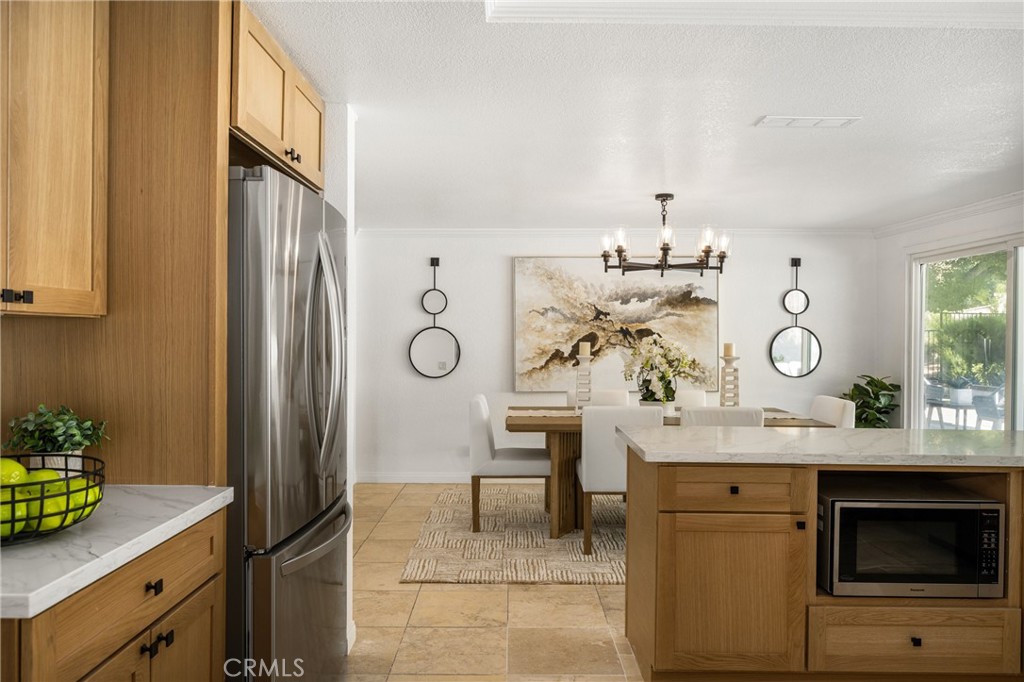 384 S Country Hill Road