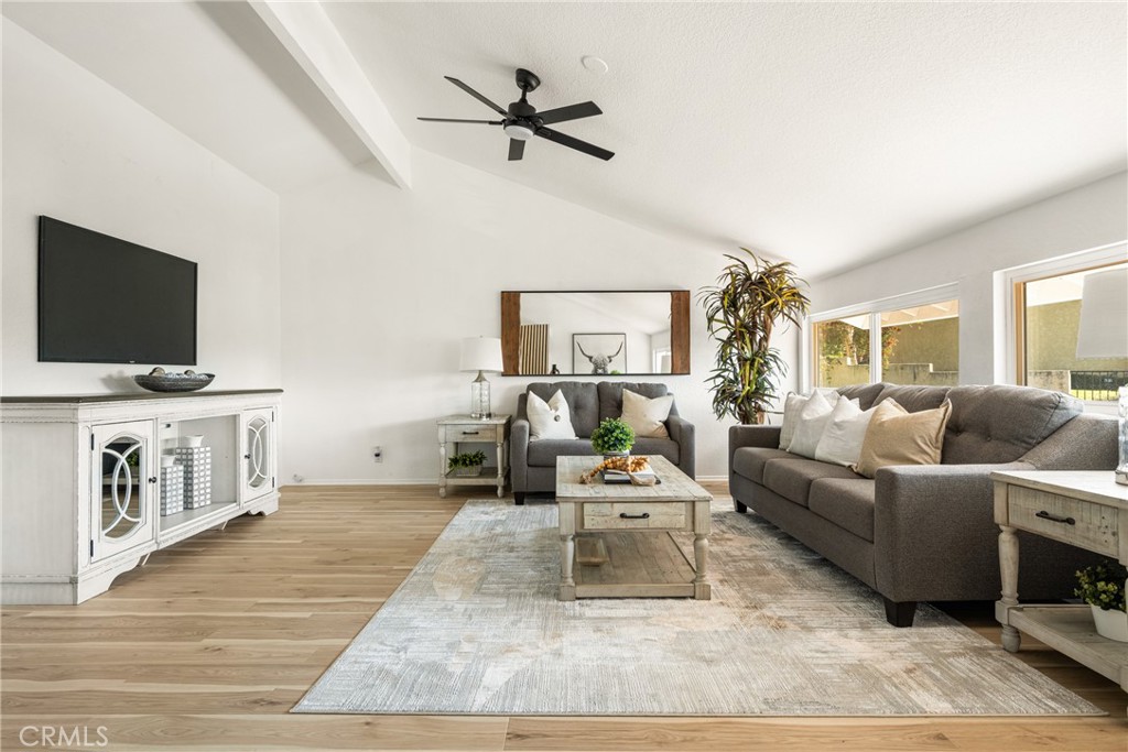 384 S Country Hill Road