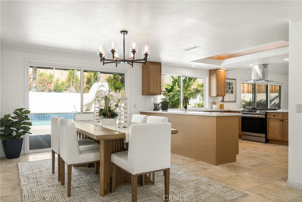 384 S Country Hill Road