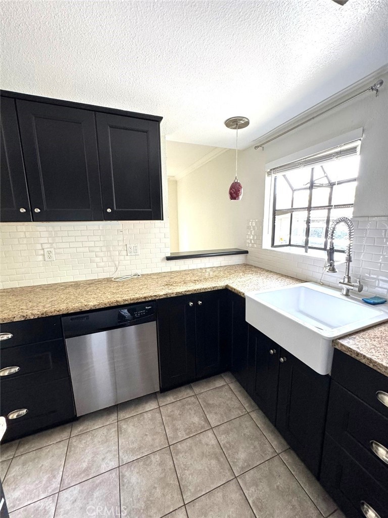 1083 Shadowridge Drive 95