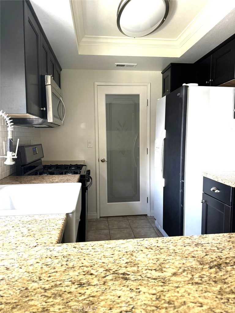 1083 Shadowridge Drive 95